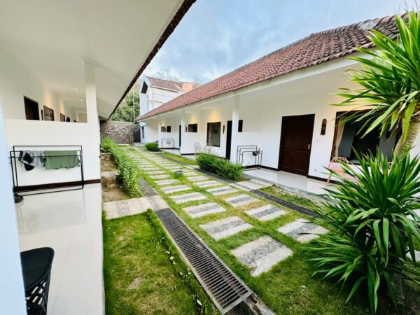Selong Belanak Holiday Homestay: Terletak di lokasi strategis, dekat dengan berbagai tempat menarik di Selong Belanak. 